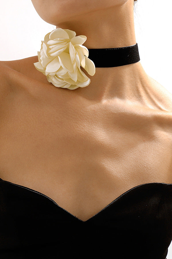 Elegant Flocking Cloth Rose Necklace