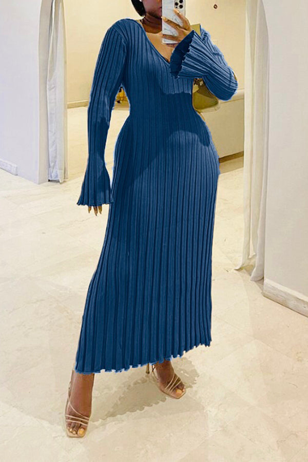 Chic Pleated Trumpet Sleeve Dress